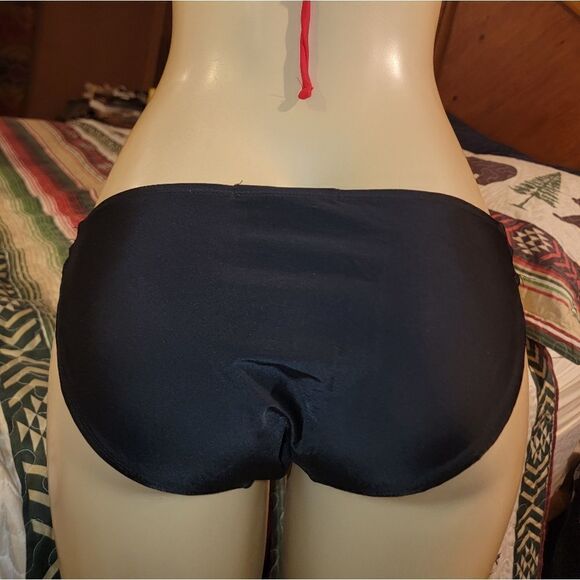 Blackā&āRedāchain-linkāBikiniā(M/L) - Picture 6 of 10